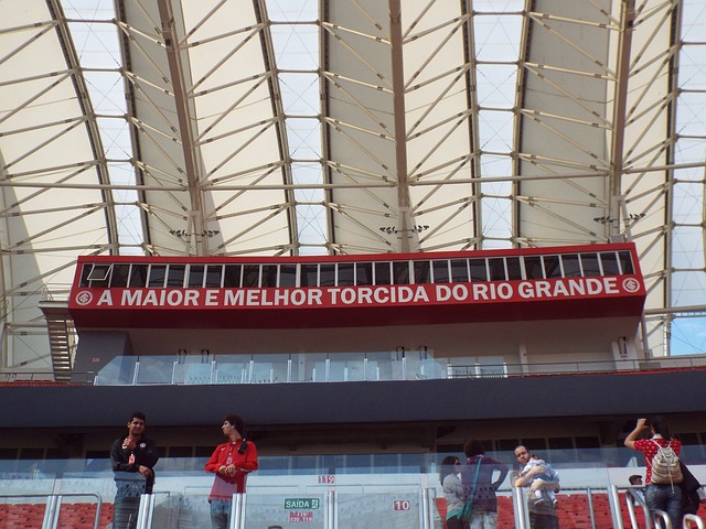 生涯10000个篮板有多难？现役仅4人做到，约基奇无缘，詹姆斯太强.